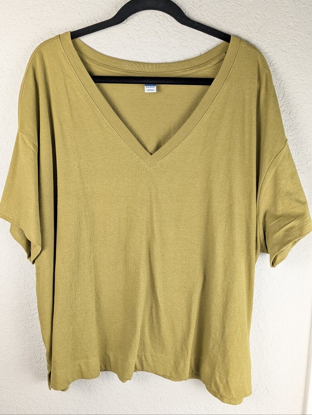 Old Navy Vintage Tee Ochre 2X Short Sleeve V Neck NWOT Basic Capsule 100% Cotton